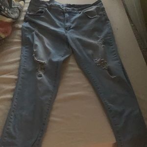 blue skinny jeans that are in perfect use! Highly recommend buying!!!